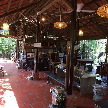 Charming Countryside Homestay Ben Tre Exterior photo