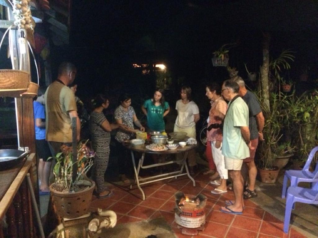 Charming Countryside Homestay Ben Tre Exterior photo