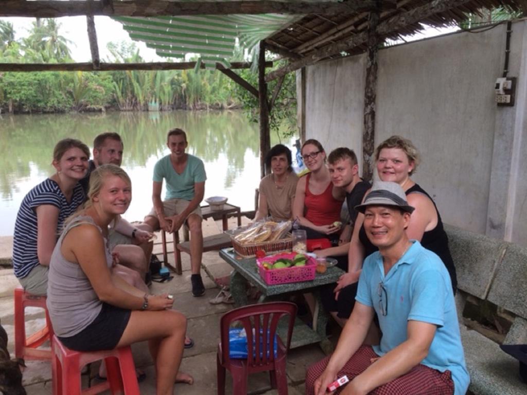 Charming Countryside Homestay Ben Tre Exterior photo