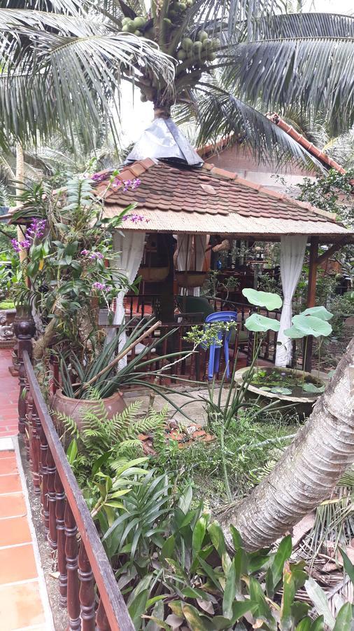 Charming Countryside Homestay Ben Tre Exterior photo