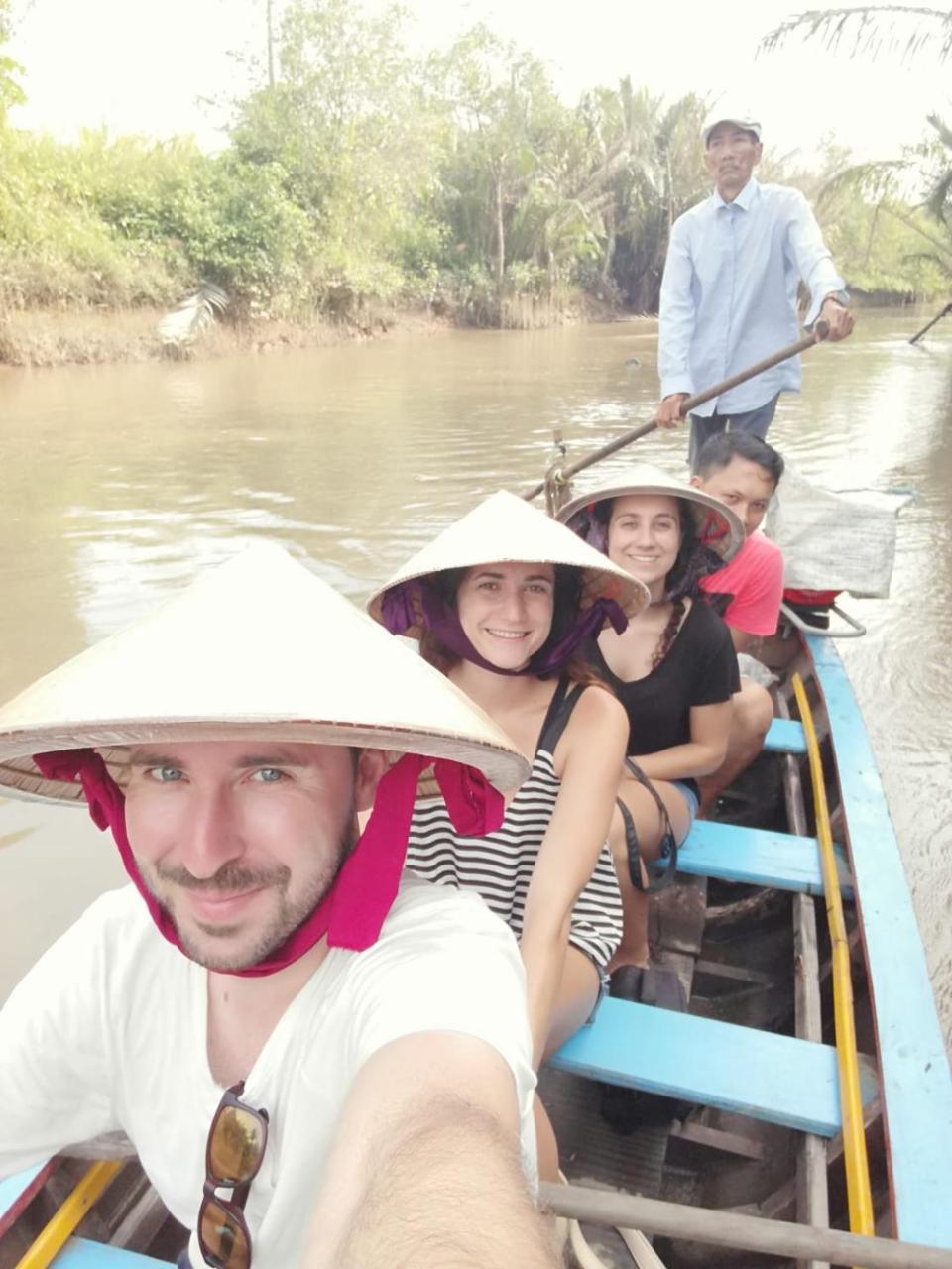 Charming Countryside Homestay Ben Tre Exterior photo